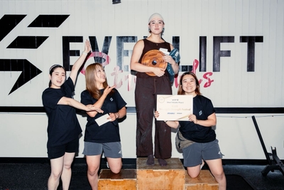 or1OCW2yihB15Z2mOX3x.jpg?w=940&h=940