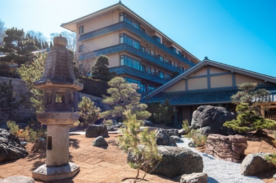 ▲洗心和方の日本庭園