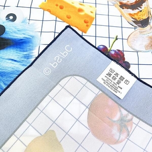 パペットスンスンのランチクロス