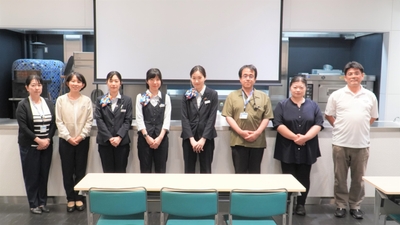 ozyeSNoLJitIwliXlusD.jpg?w=940&h=940