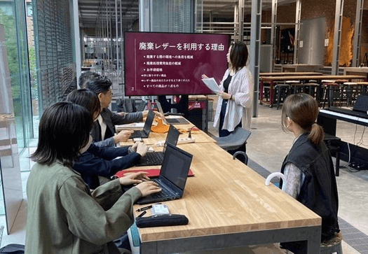 商品企画会議の様子