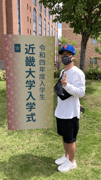 (5)桜 入学式の出席者が、キャンパス内で記念写真を撮影できるエフェクト。