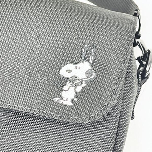 スヌーピーのショルダーバッグ