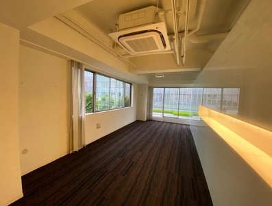 pOxELYMOhIjwVYk6bdcN.jpg?w=940&h=940