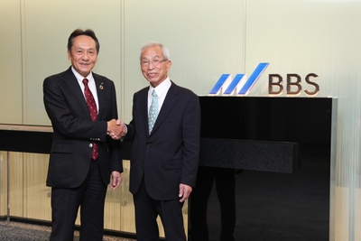 左からBBS代表取締役社長 小宮一浩、システムワン創業者 三谷明定氏