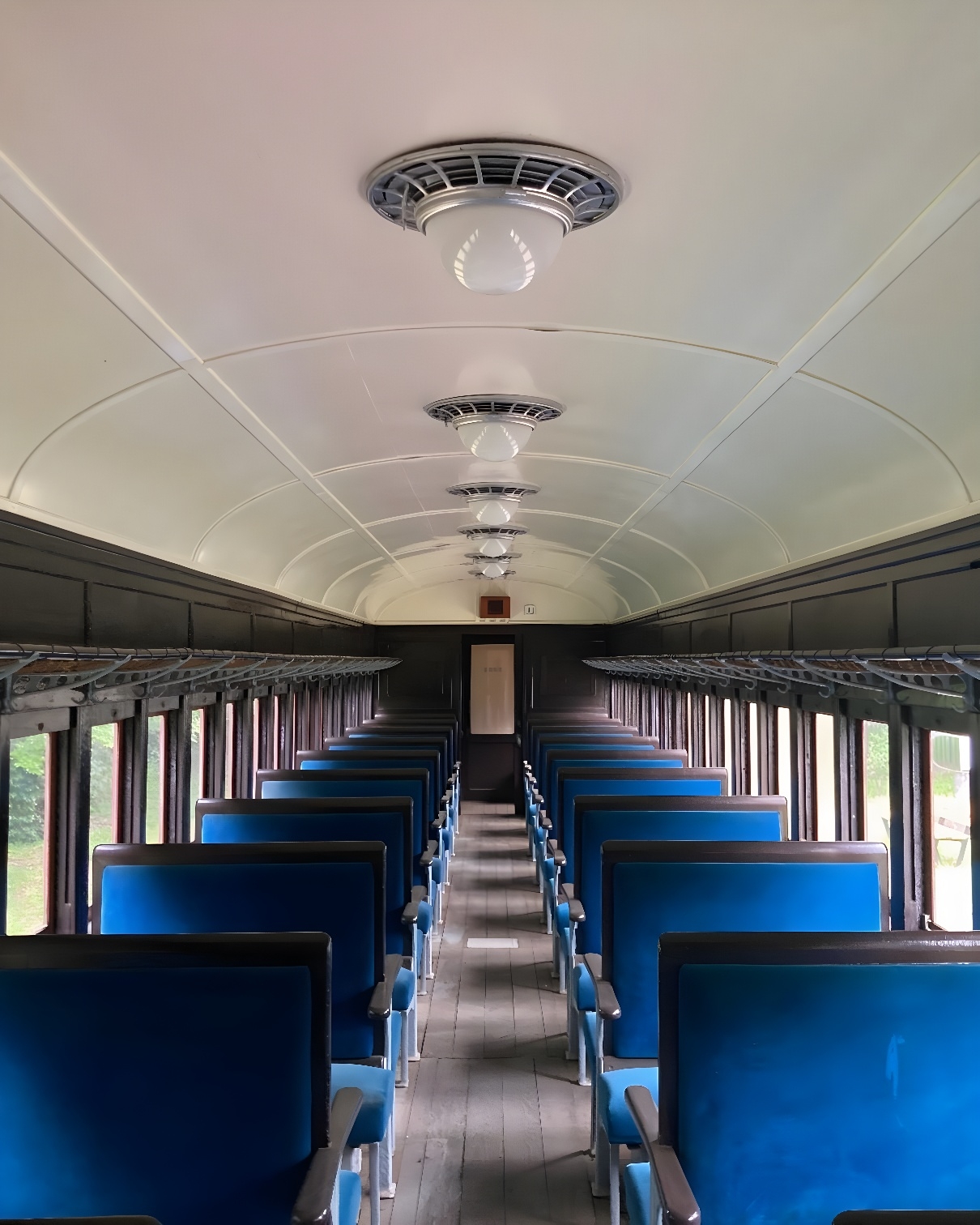 客車(イメージ)