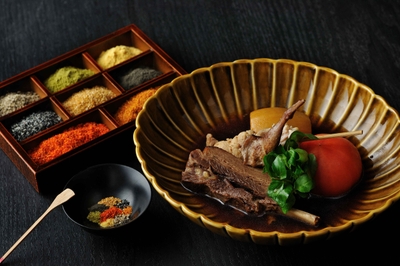 pPzt1reshaR74FSvkzIP.jpg?w=940&h=940