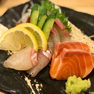 pUHzbKO1UJMHT4fR4ts8.jpeg?w=940&h=940