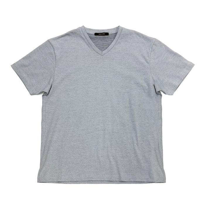 VネックTシャツ 12,100円(税込)