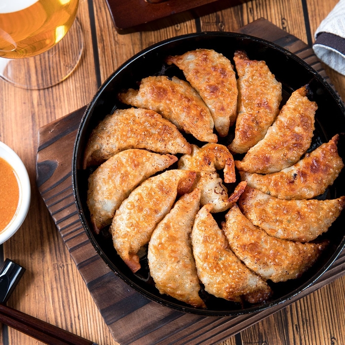 鉄なべ餃子2~3人前 598円(税別)