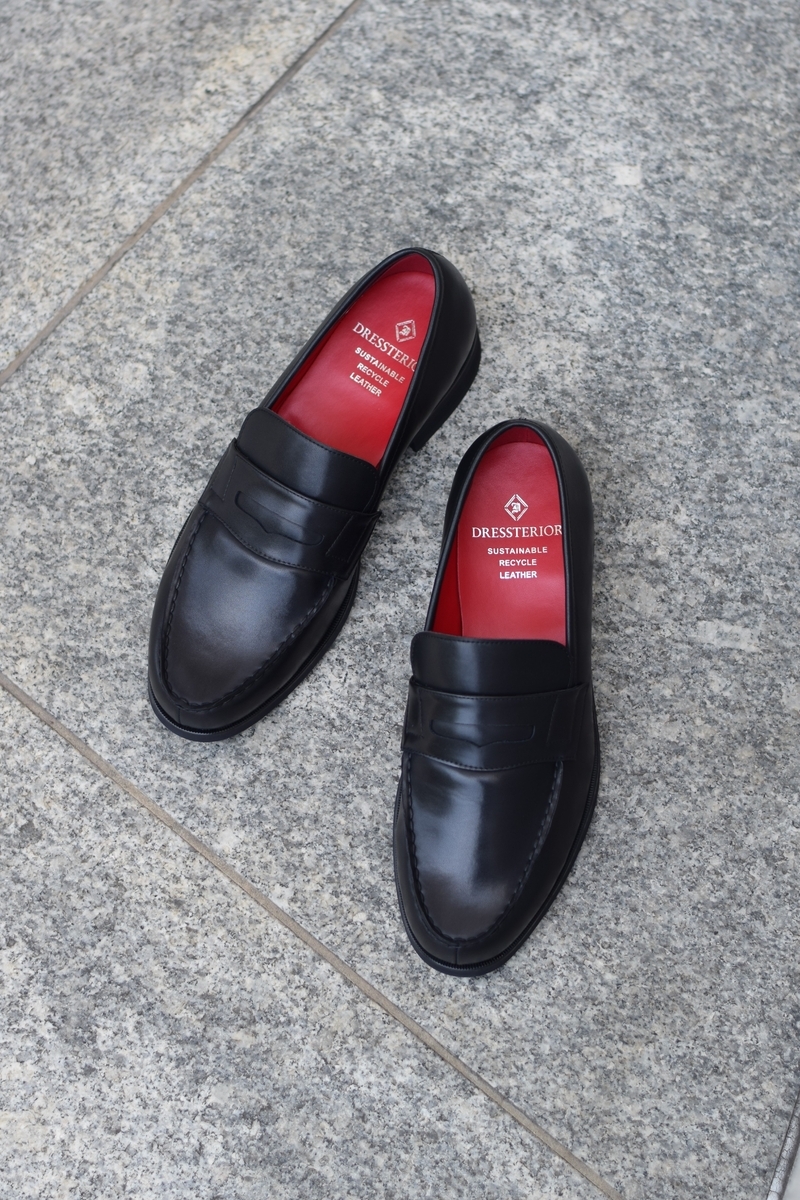 DRESSTERIOR(ドレステリア) 環境に配慮したリサイクルレザーシリーズより新作登場