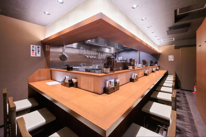 ※麺屋ことぶき 千葉駅前店内観