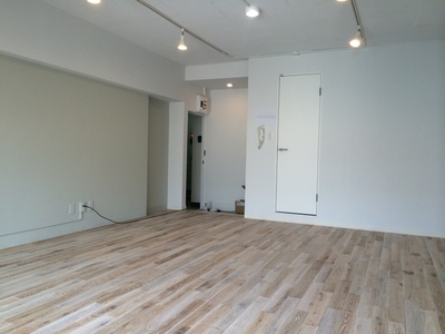 paZY1EWtOn9gP8MPgzBK.jpg?w=940&h=940