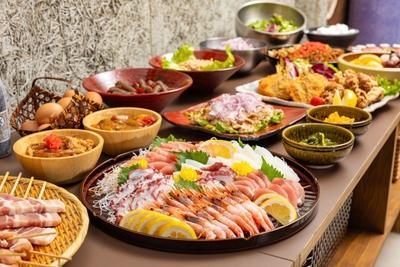 海鮮とお肉が楽しめる大人気の炭火海鮮バイキング