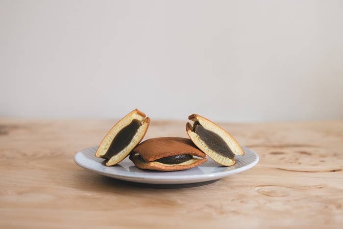 塩の結晶をイメージした四角いどら焼き