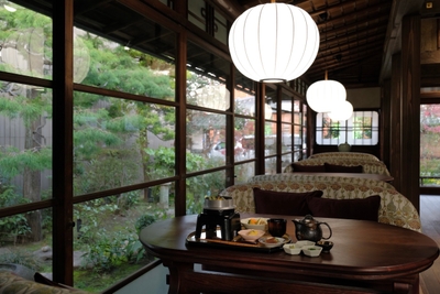 【テーブル席】