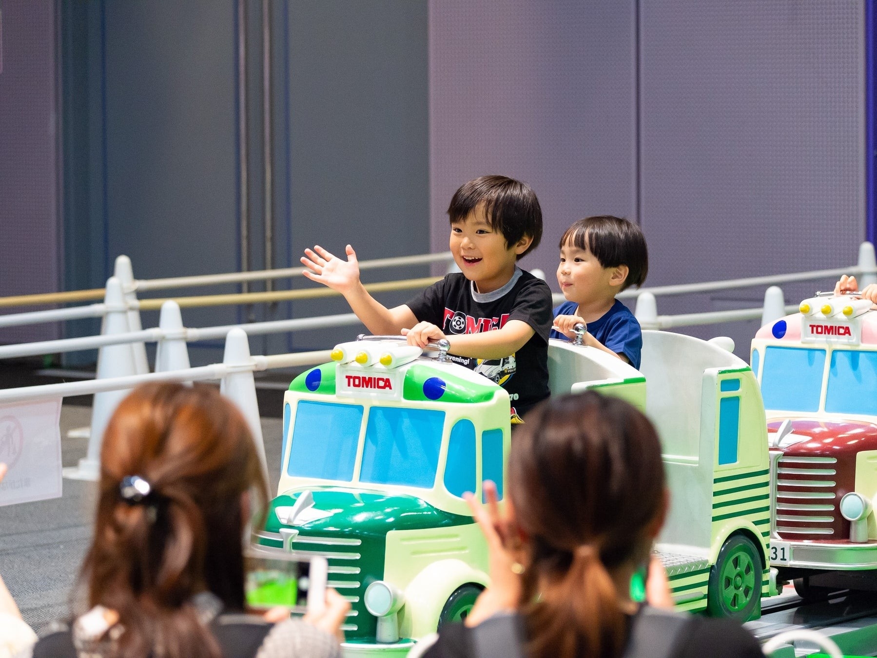 のれるトミカ(有料)