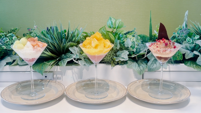 (左から)ピーチメロンとハーブ(ディル)/ マンゴーとスパイス(シナモン&カルダモン)/ チョコレートとラズベリー