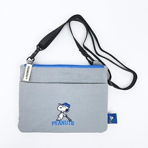 スヌーピーのショルダーバッグ