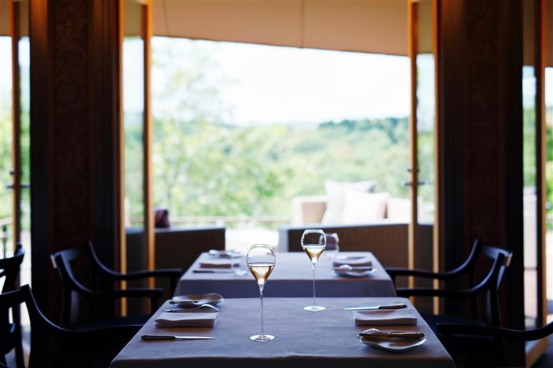 大切な方との乾杯から始まる、特別なひととき。『いい夫婦の日プラン』11月1日より提供開始【兵庫・淡路島　Auberge フレンチの森】