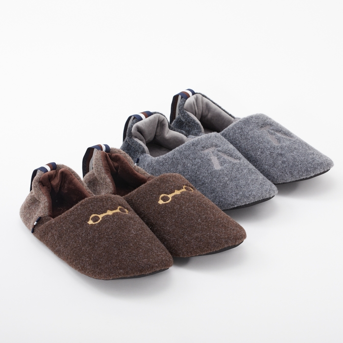 Nastro(ナストロ)エンブロイダリールームシューズ