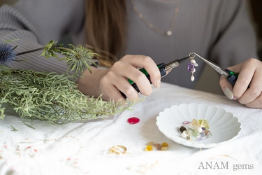天然石ビーズブランド「ANAMgems」ハンドメイドピアス制作キット『誕生石コレクションキット』発売