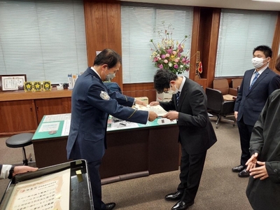 pzywSnLBTZyK6Hxd8ncR.jpg?w=940&h=940