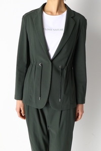 q0SKUeT54HG8oWGErzKx.jpg?w=940&h=940