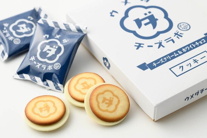 クッキー　税込1,080円(8枚入)、1,620円(12枚入)、3,240円(24枚入)