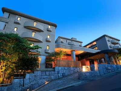 q41brDNRmRH1XL2TItKZ.JPG?w=940&h=940