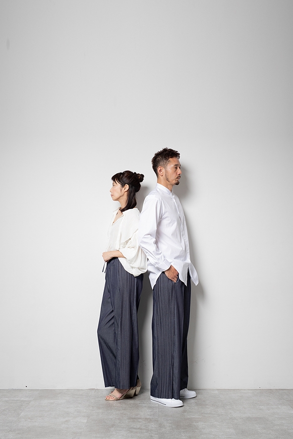 「綿100%デニム 洗っても取れないプリーツ!」ワイドパンツ1