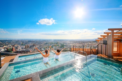 q4VceStnlKMQ8Ac6GEYp.jpg?w=940&h=940