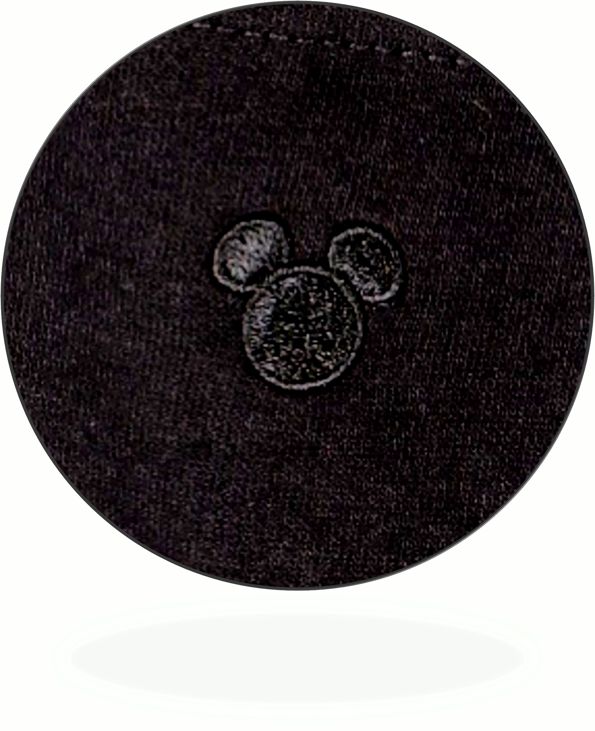 各アイテムに施したミッキーの同色刺繍