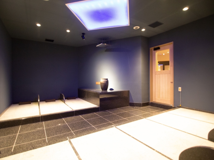 ファイテン岩盤浴 蒼鈦の間