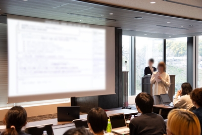 qA7LuAMTUDXhDYWTfvFs.jpg?w=940&h=940