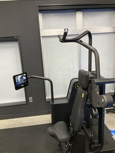 qDoKMLu2s3A9oh5kYmEa.jpg?w=940&h=940