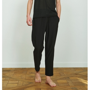 qELEUo6SyhYKzqXHs9eZ.jpg?w=940&h=940