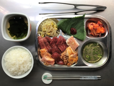 qErEnCUOHEYyAgXrru01.jpg?w=940&h=940