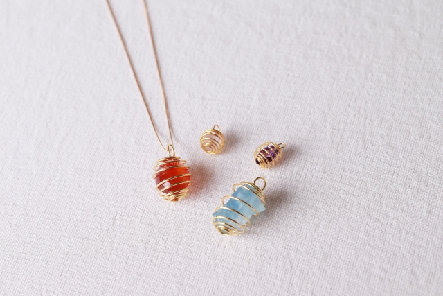 出てきた宝石はアクセサリーにも!(3)