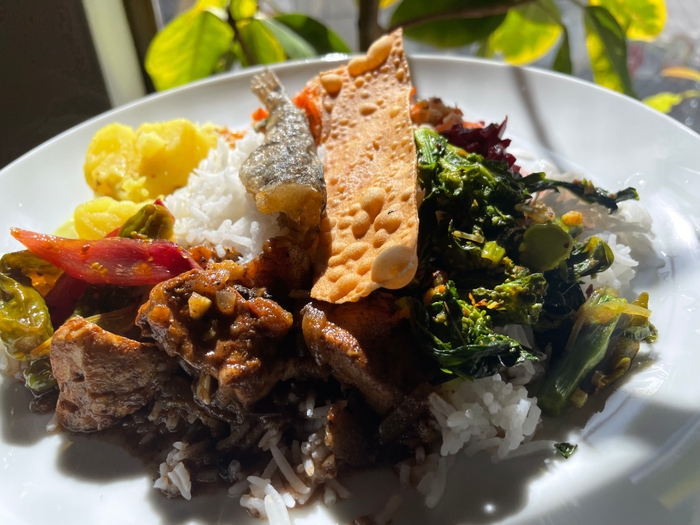 メインは肉か魚をお選びください