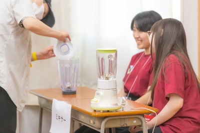 qHKavCKKPKAUCWVn2mBH.jpeg?w=940&h=940