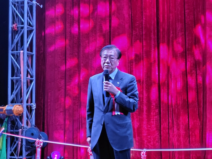 取締役専務執行役員の檜木 稔によるあいさつ