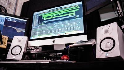 qNjJUsI6jEvYVlxBZ26P.jpg?w=940&h=940