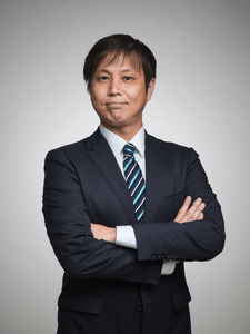 滝 謙介（たき・けんすけ）氏