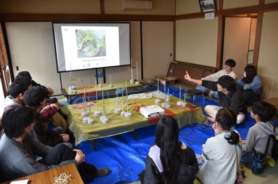 子どもたちが命名した名前をクイズ形式で発表