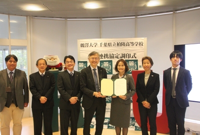 qV95yy6XNWGYEgliYtzm.jpg?w=940&h=940