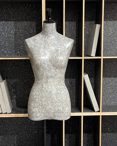 qW3CvAR3UrR98uzy4M9v.jpg?w=940&h=940