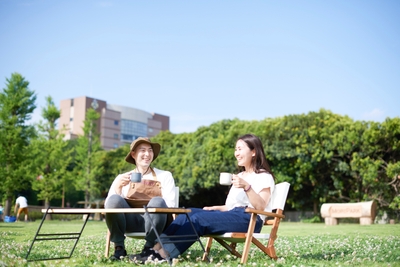 qWMHJqXMqYU92B9sSH0D.jpg?w=940&h=940