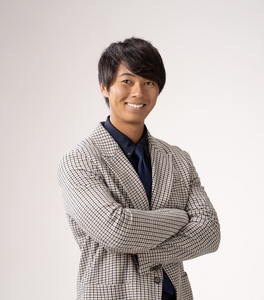 qZLC0xWM2l2LkJUXBtdb.jpg?w=940&h=940