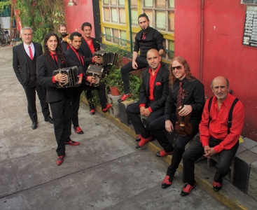 qbD1gxMr0EprG9ytUfkw.jpg?w=940&h=940